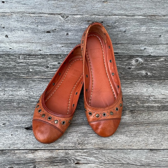 Frye Shoes - Frye Carson Ballet Flats Size 6